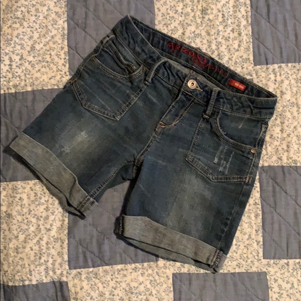 Girls size 14 reg short